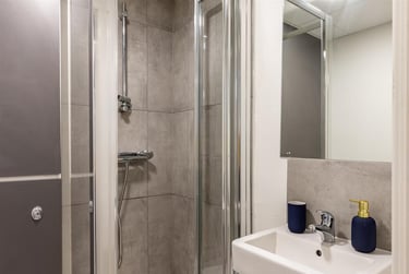1 bed studio, Cromwell Range, Fallowfield, Manchester, M146FQ - Image 1